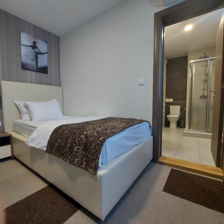 Hotel Kole ชาชาค ภายนอก รูปภาพ