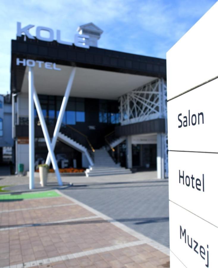 Hotel Kole ชาชาค ภายนอก รูปภาพ