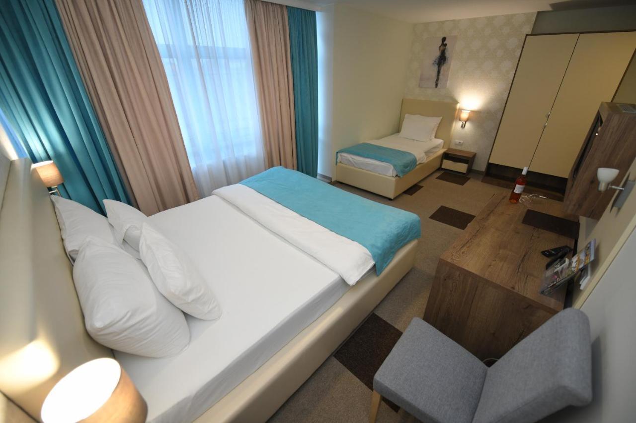 Hotel Kole ชาชาค ภายนอก รูปภาพ
