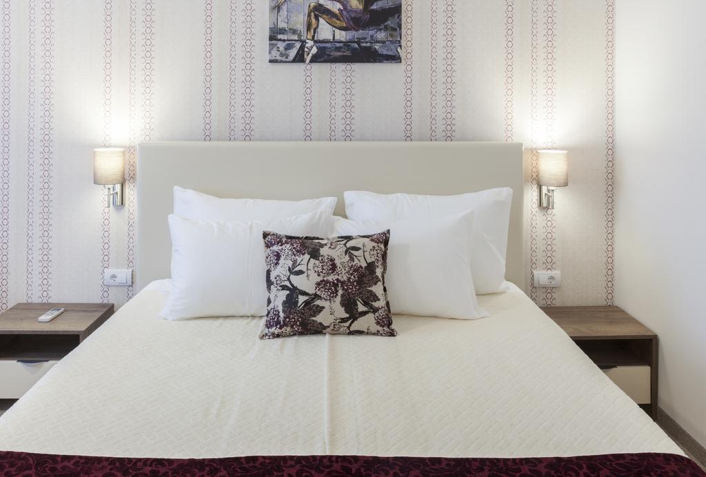 Hotel Kole ชาชาค ภายนอก รูปภาพ